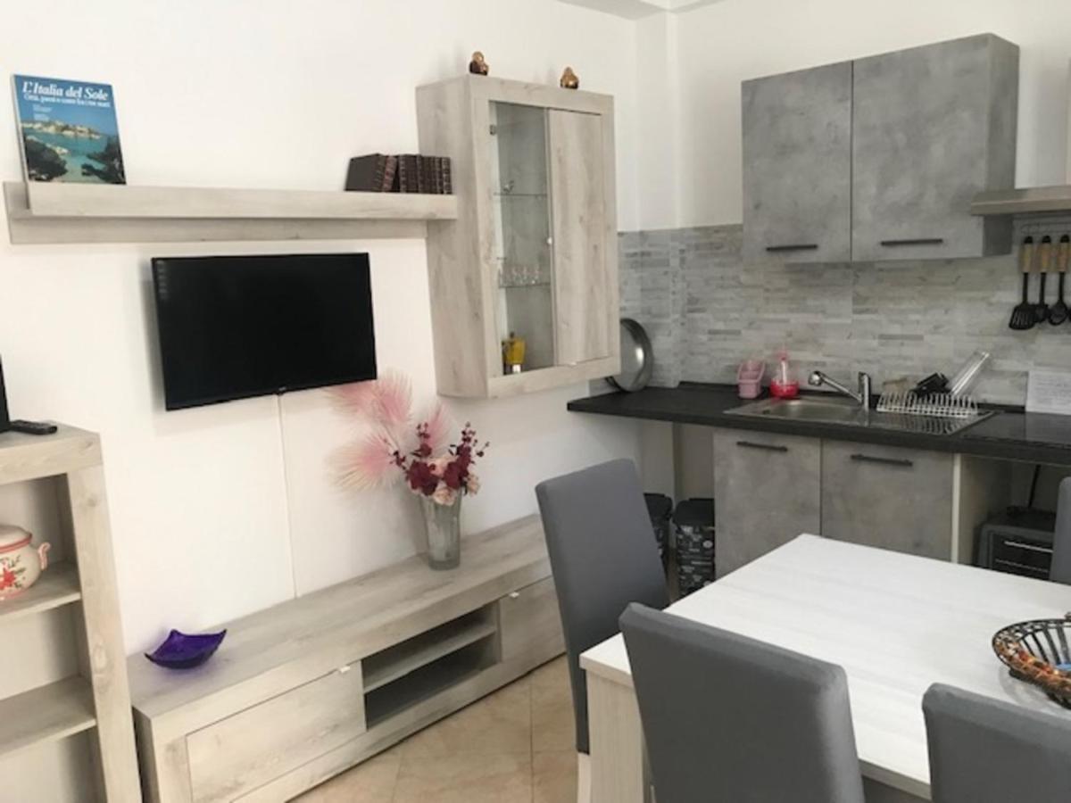 Appartamento 60 Mq A 800 Mt Dalla Spiaggia Capaci Luaran gambar