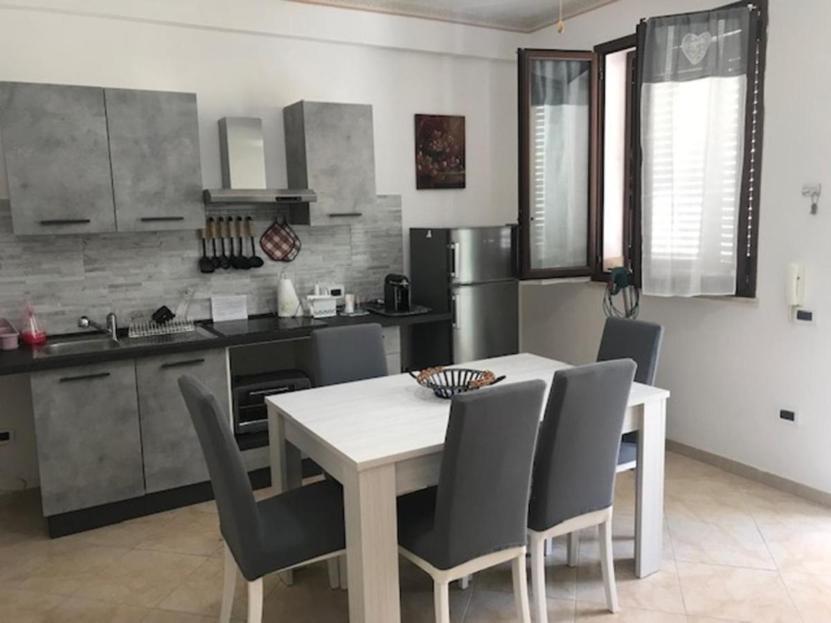Appartamento 60 Mq A 800 Mt Dalla Spiaggia Capaci Luaran gambar